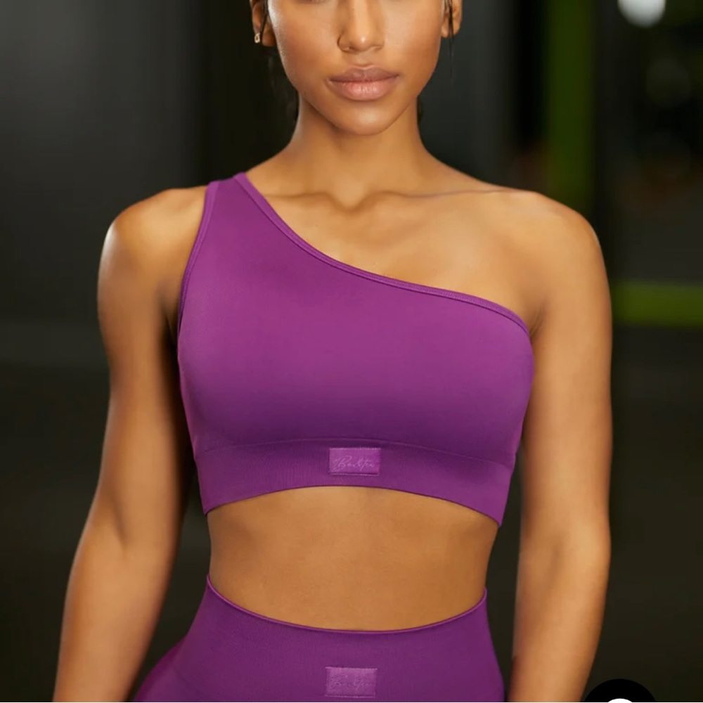 Bo and tee asymmetrical bra